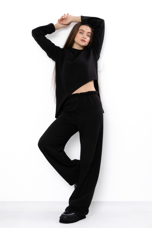 Костюм жіночий